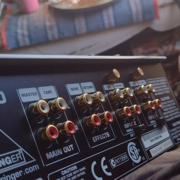 Behringer DJX400 Mixer - Picture 6 of 6